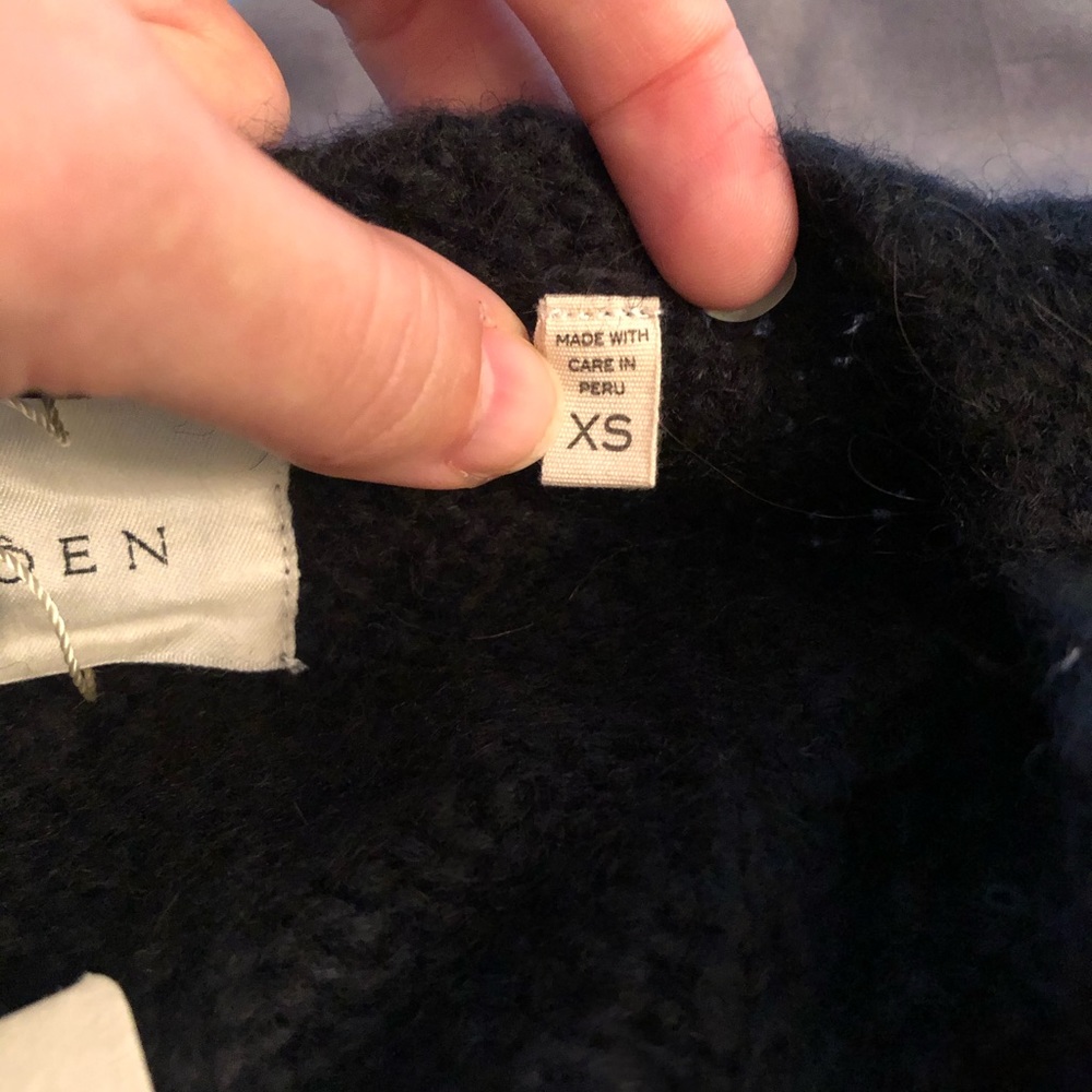 **SOLD** NWT Dôen Mesa Cardigan in Black - Picture 6 of 9